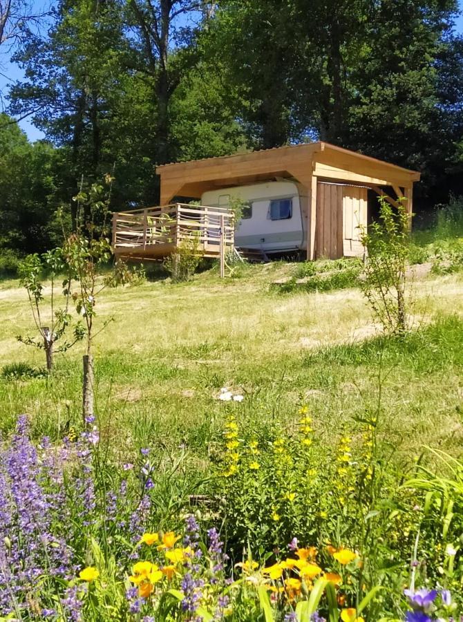 Carazen , Caravane Chauffee Saint-Sylvain-Bellegarde Екстериор снимка